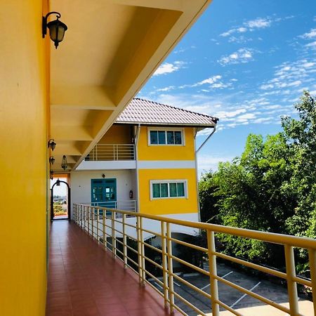 Baanlugchange Hotel Chanthaburi Extérieur photo
