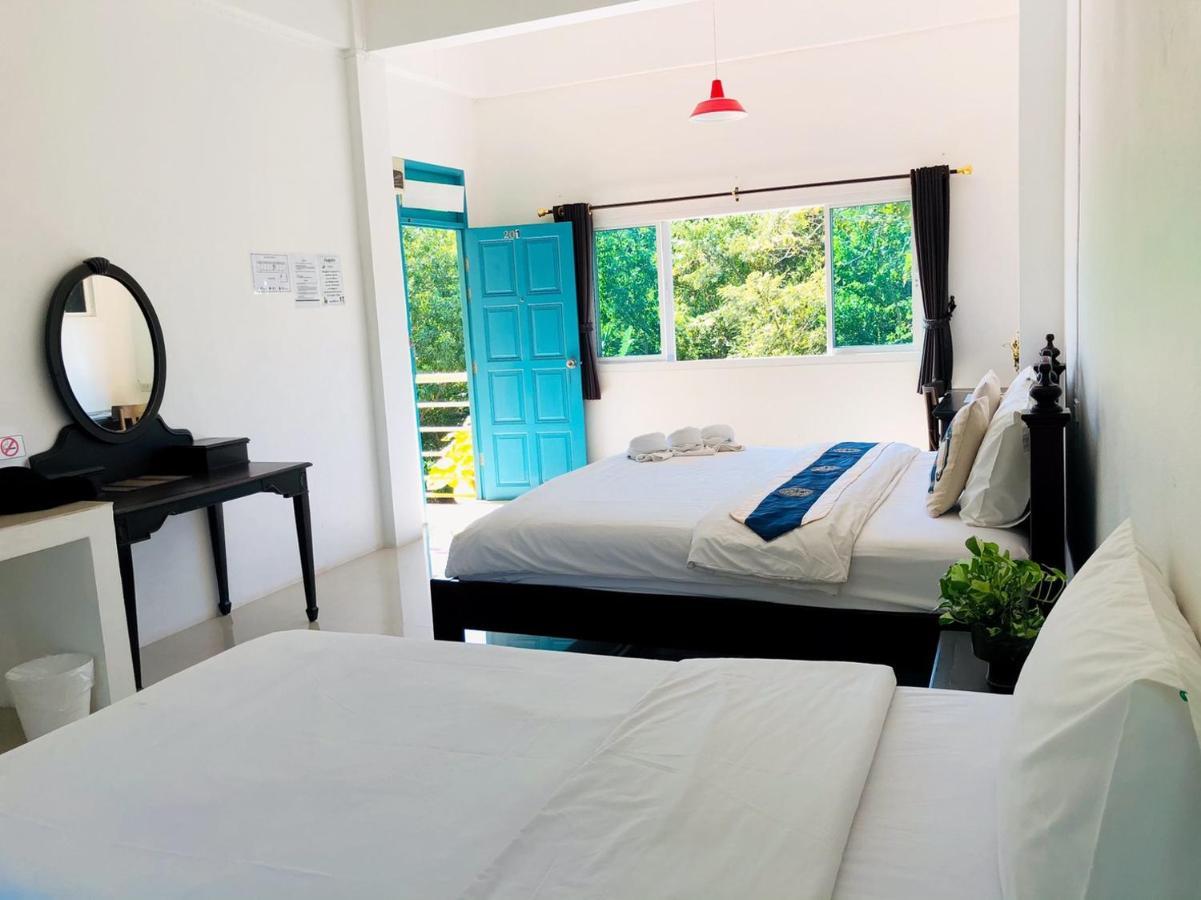Baanlugchange Hotel Chanthaburi Extérieur photo
