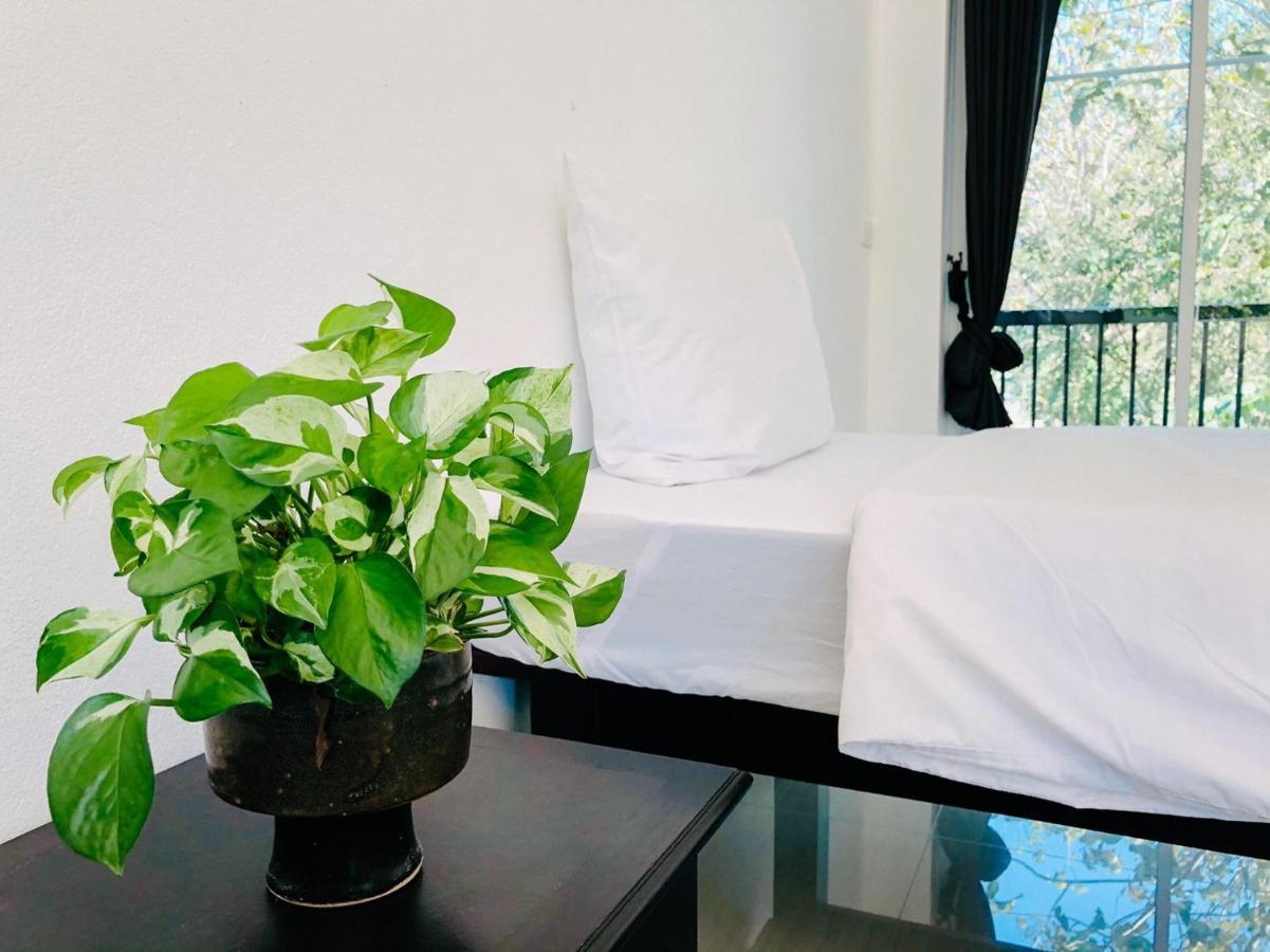 Baanlugchange Hotel Chanthaburi Extérieur photo