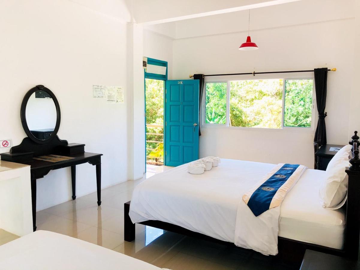 Baanlugchange Hotel Chanthaburi Extérieur photo