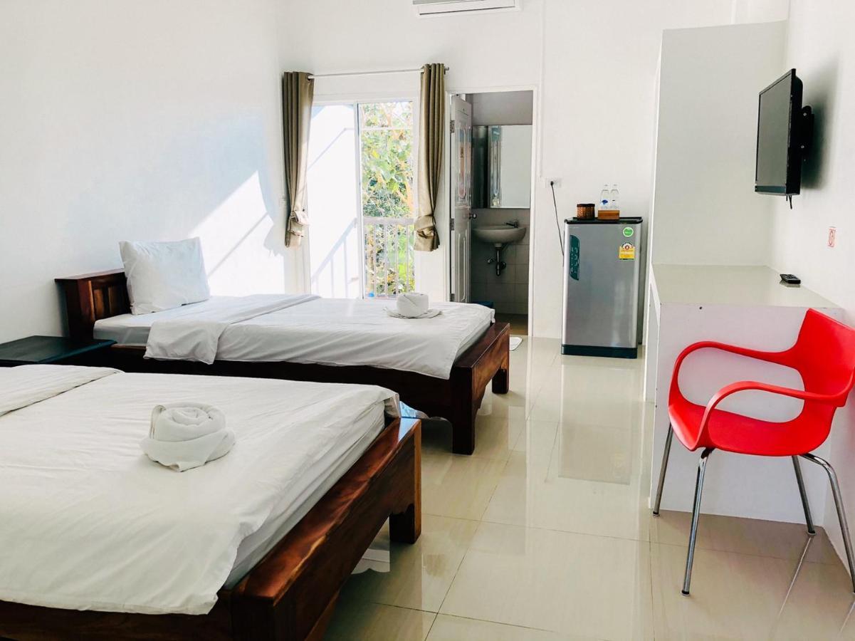 Baanlugchange Hotel Chanthaburi Extérieur photo