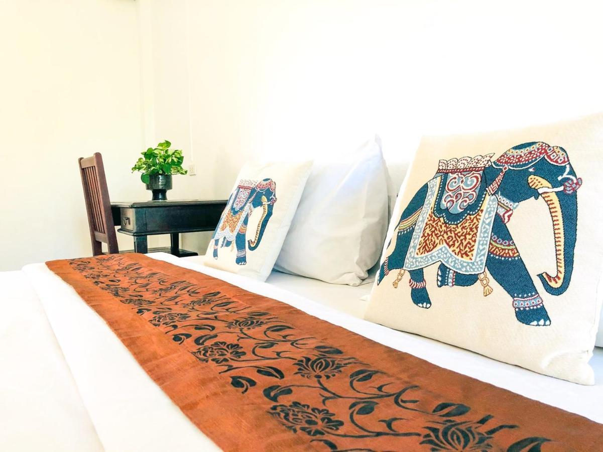 Baanlugchange Hotel Chanthaburi Extérieur photo