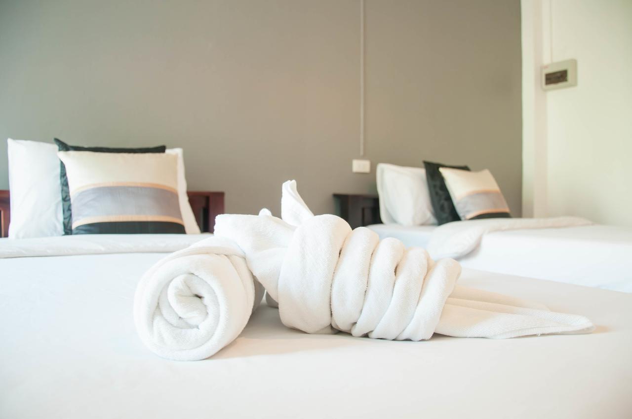 Baanlugchange Hotel Chanthaburi Extérieur photo