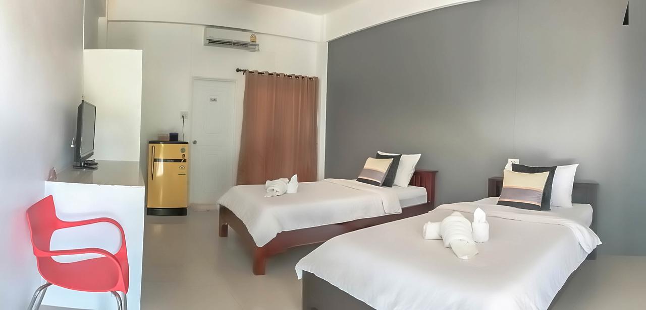 Baanlugchange Hotel Chanthaburi Extérieur photo